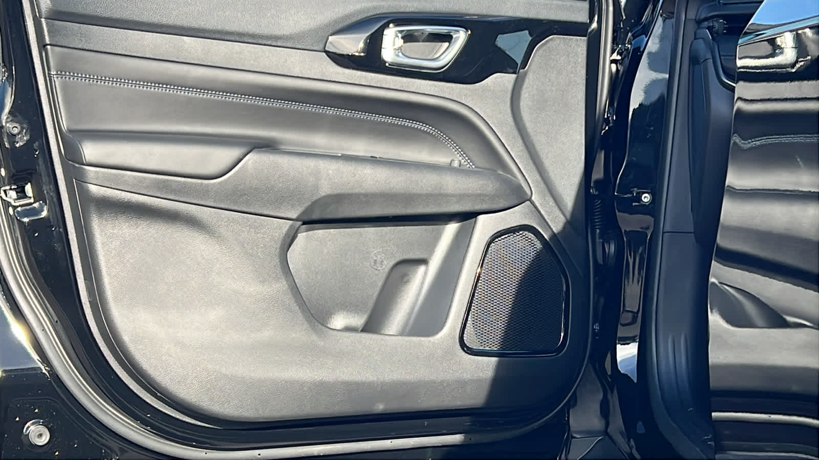 Thumbnail: 2026 Jeep Compass - 23