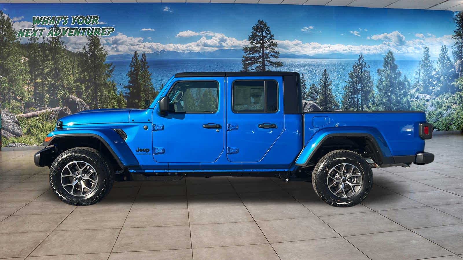 Thumbnail: 2026 Jeep Gladiator - 8