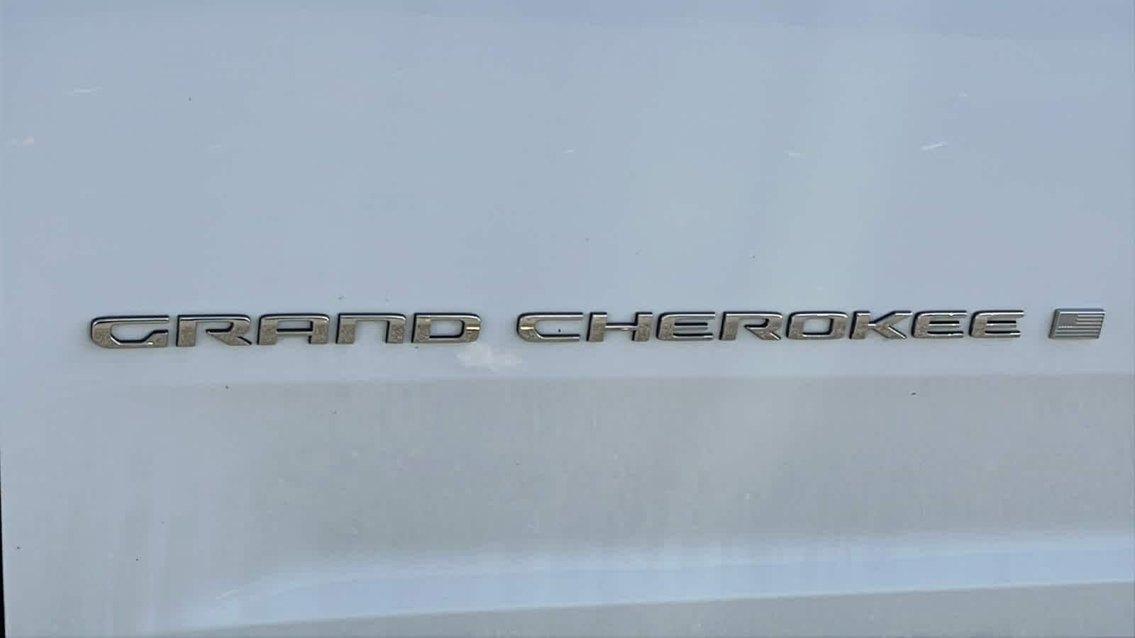 Thumbnail: 2022 Jeep Grand Cherokee - 28