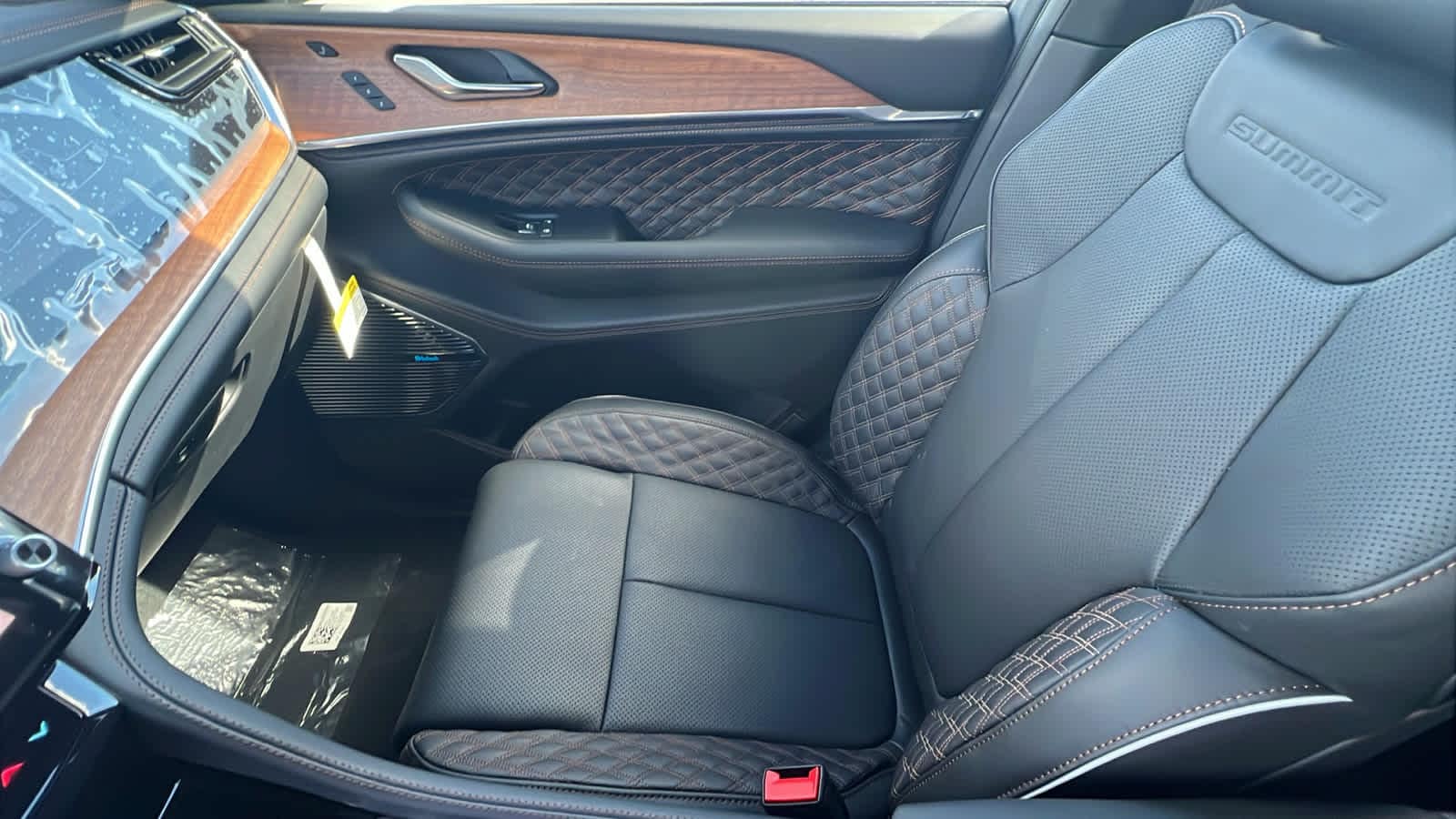 Thumbnail: 2026 Jeep Grand Cherokee L - 12