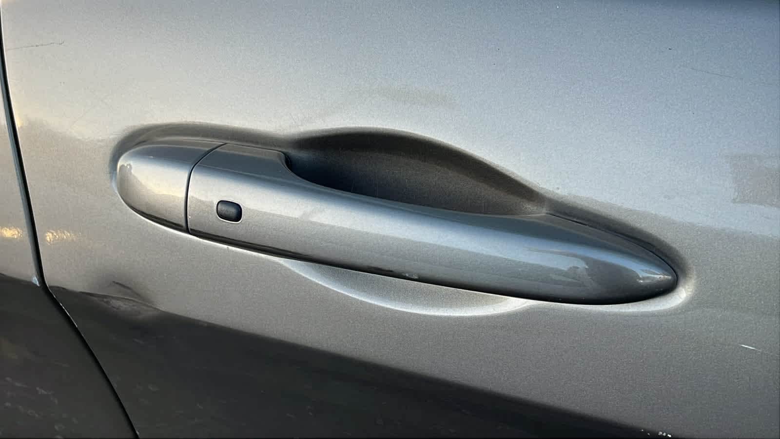 Thumbnail: 2019 Jeep Cherokee - 6