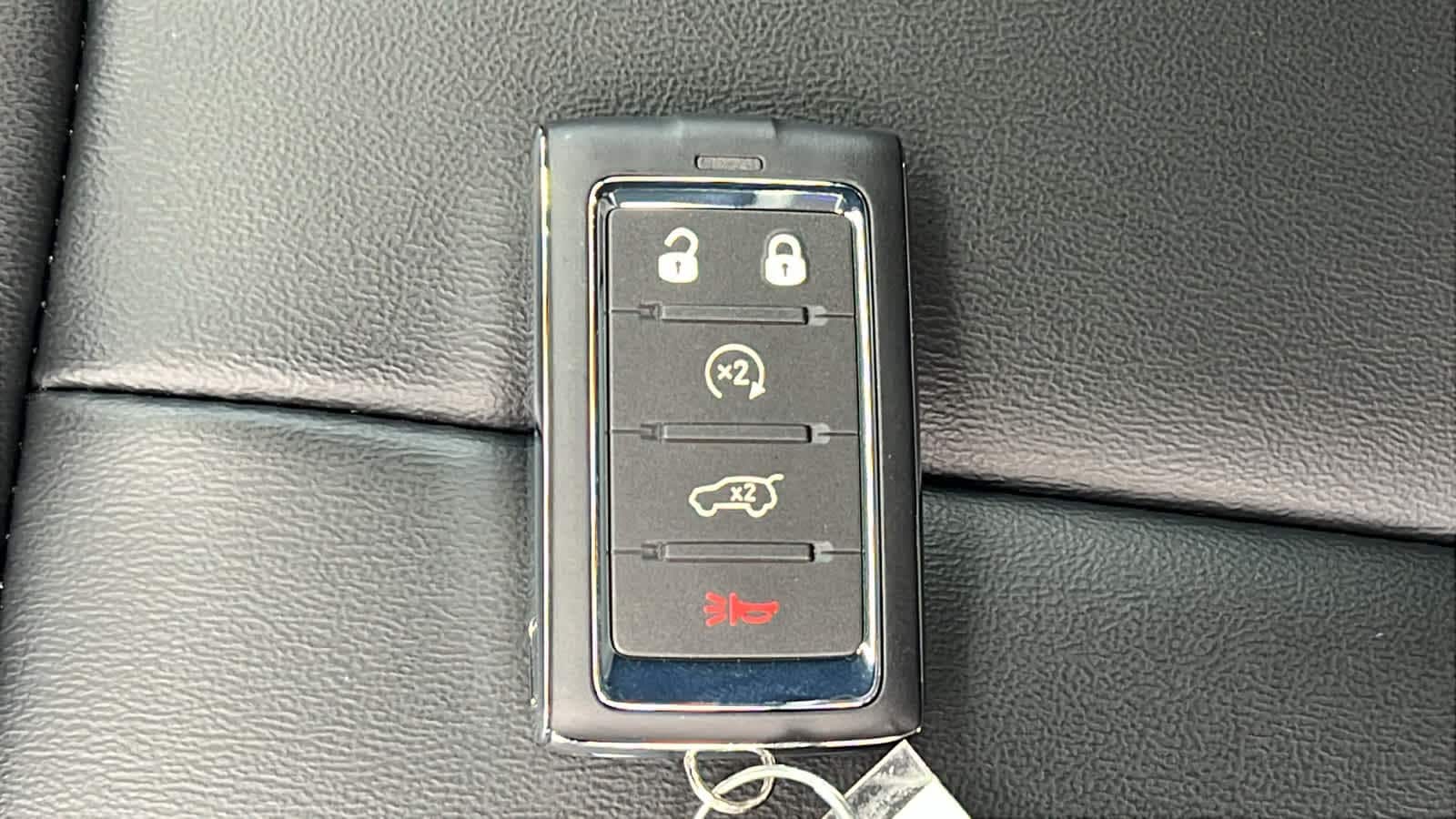 Thumbnail: 2026 Jeep Grand Cherokee - 29