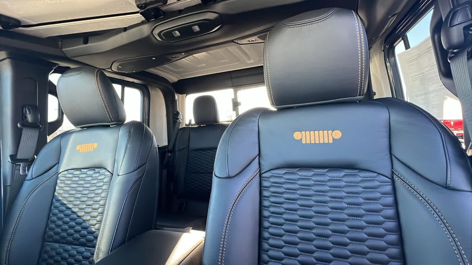 Thumbnail: 2026 Jeep Gladiator - 11