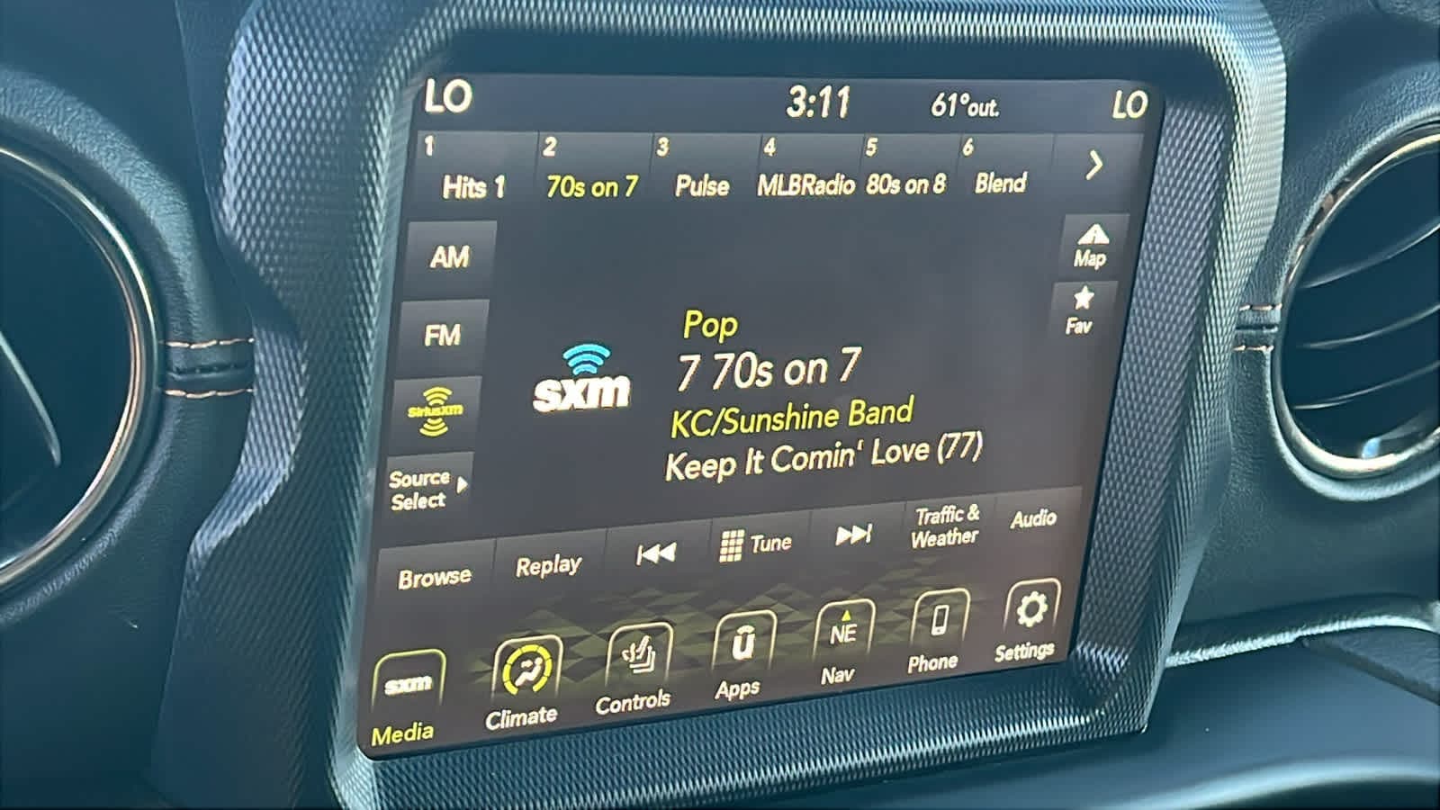 Thumbnail: 2021 Jeep Wrangler - 15