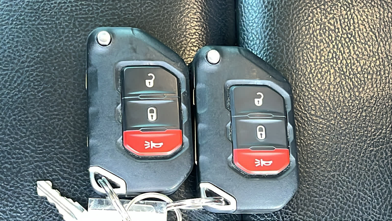 Thumbnail: 2022 Jeep Wrangler - 29