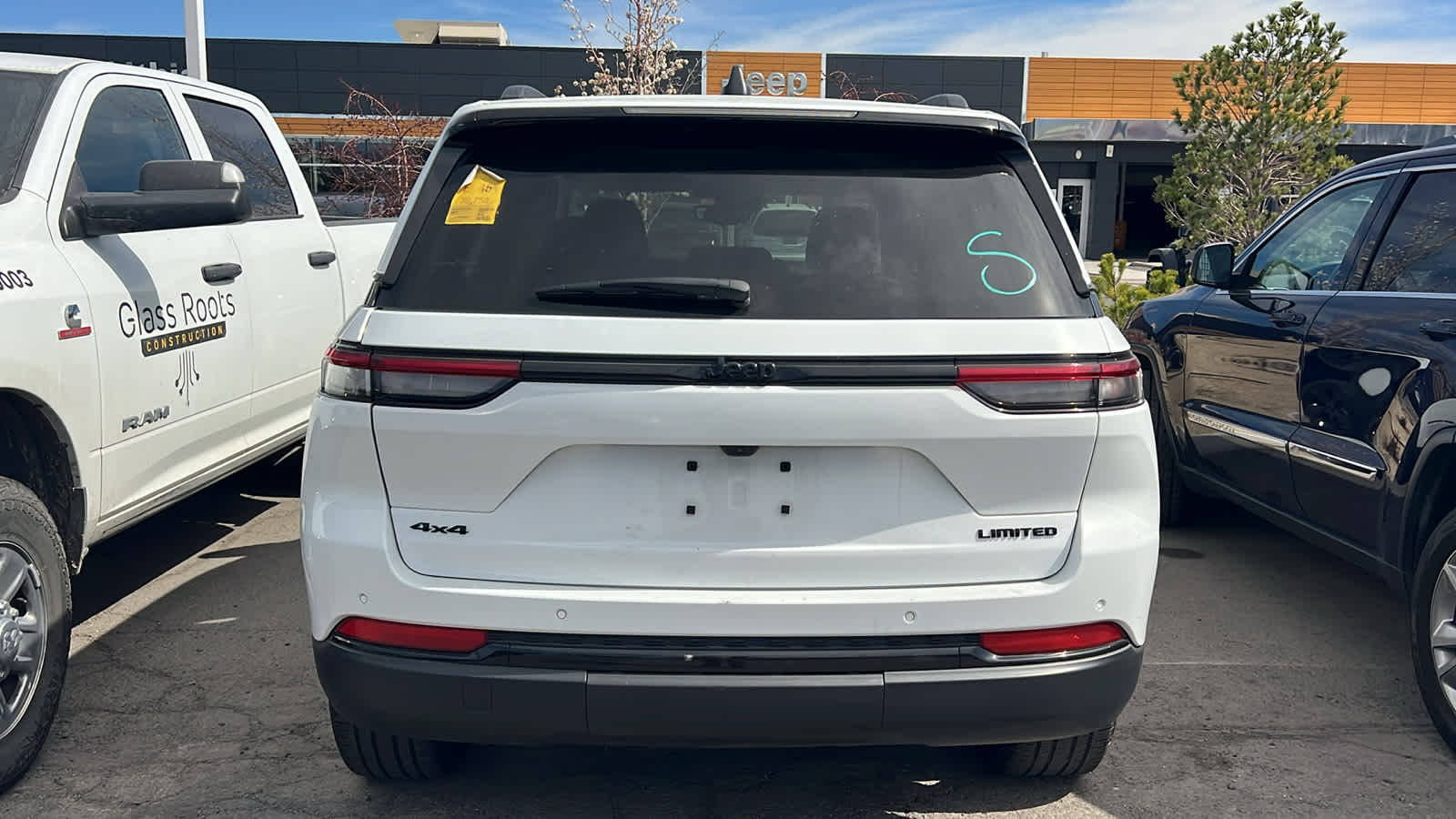 Thumbnail: 2023 Jeep Grand Cherokee - 6