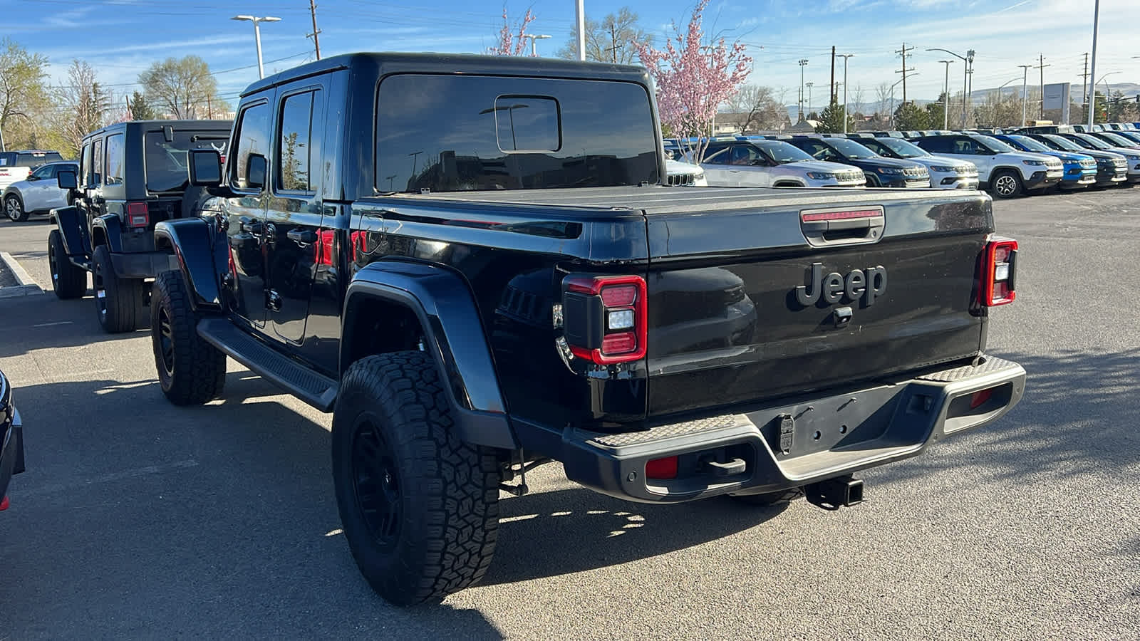 Thumbnail: 2021 Jeep Gladiator - 8