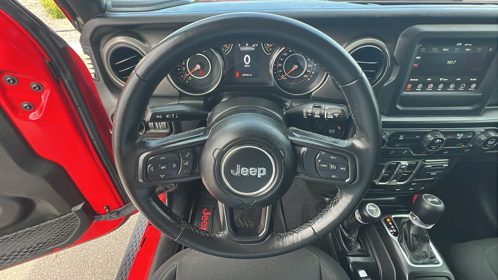 Thumbnail: 2022 Jeep Wrangler - 18