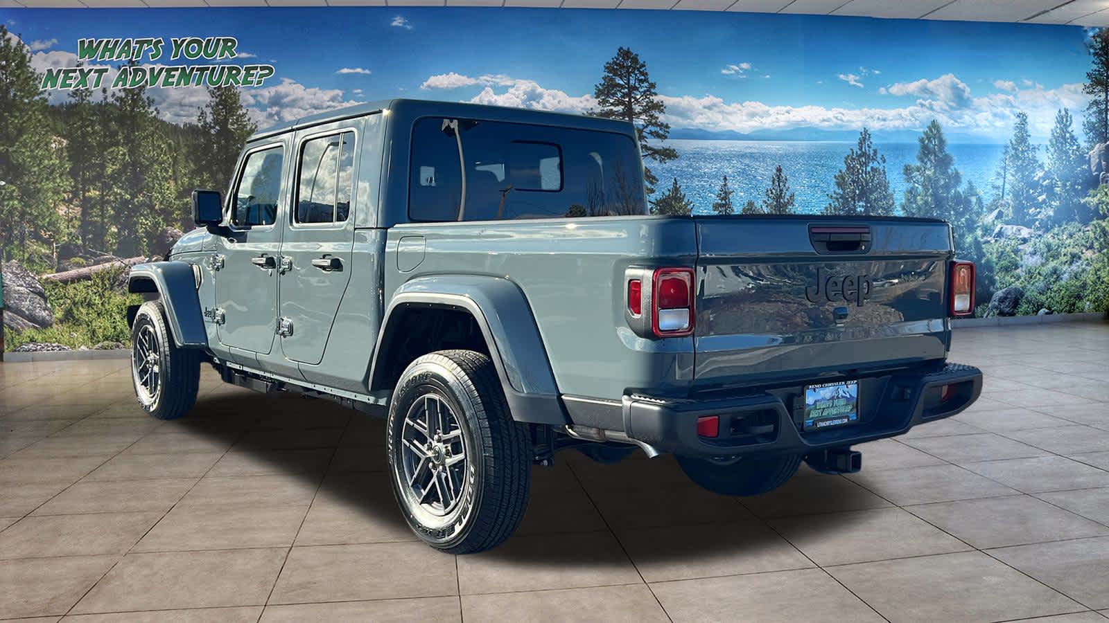 Thumbnail: 2026 Jeep Gladiator - 7