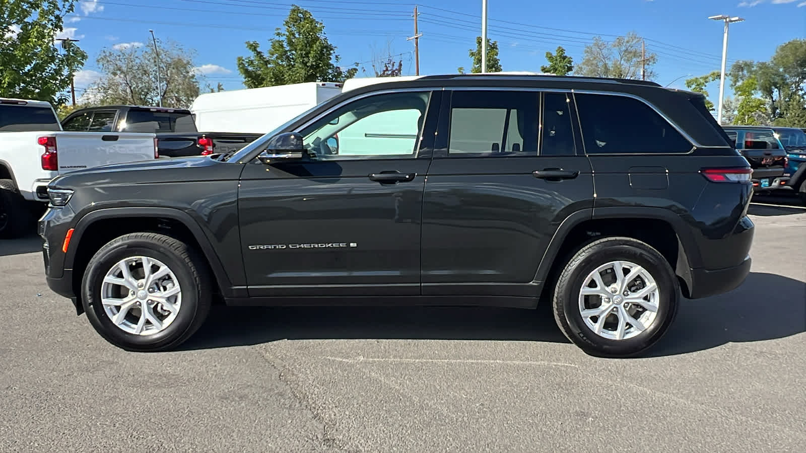 2023 Jeep Grand Cherokee Limited Edition 8