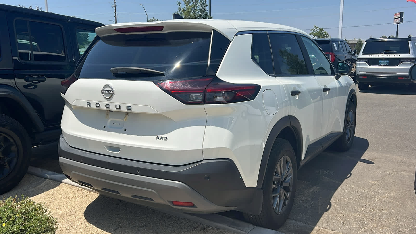 Thumbnail: 2023 Nissan Rogue - 4