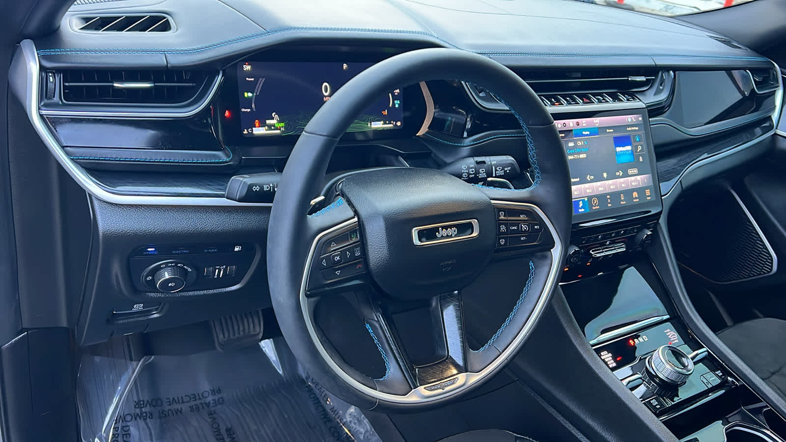 Thumbnail: 2022 Jeep Grand Cherokee - 10