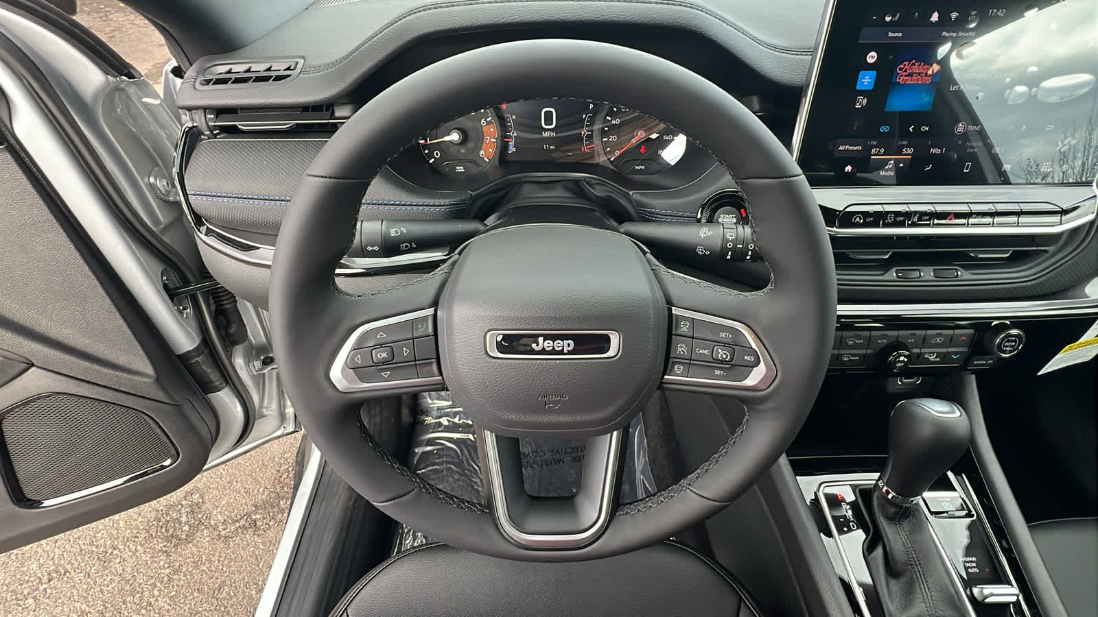 Thumbnail: 2026 Jeep Compass - 18