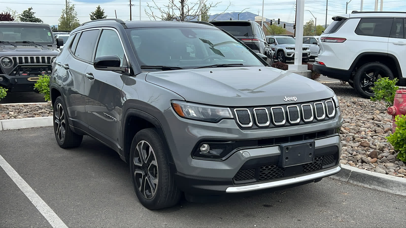 Thumbnail: 2022 Jeep Compass - 3