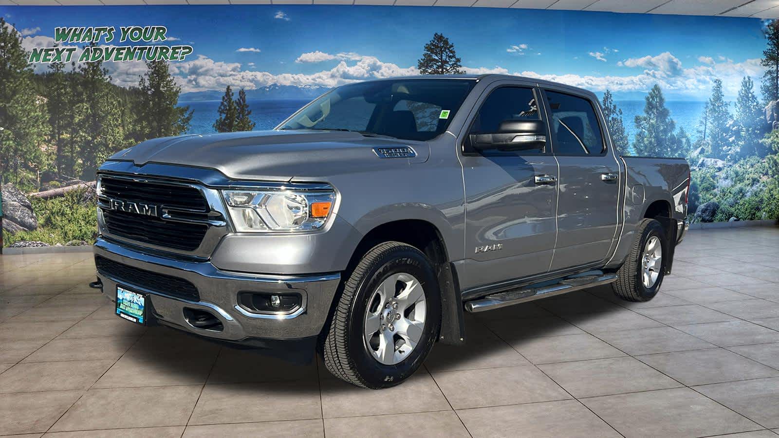 2020 RAM 1500 Big Horn/Lone Star 4x4 Crew Cab 5'7's photo