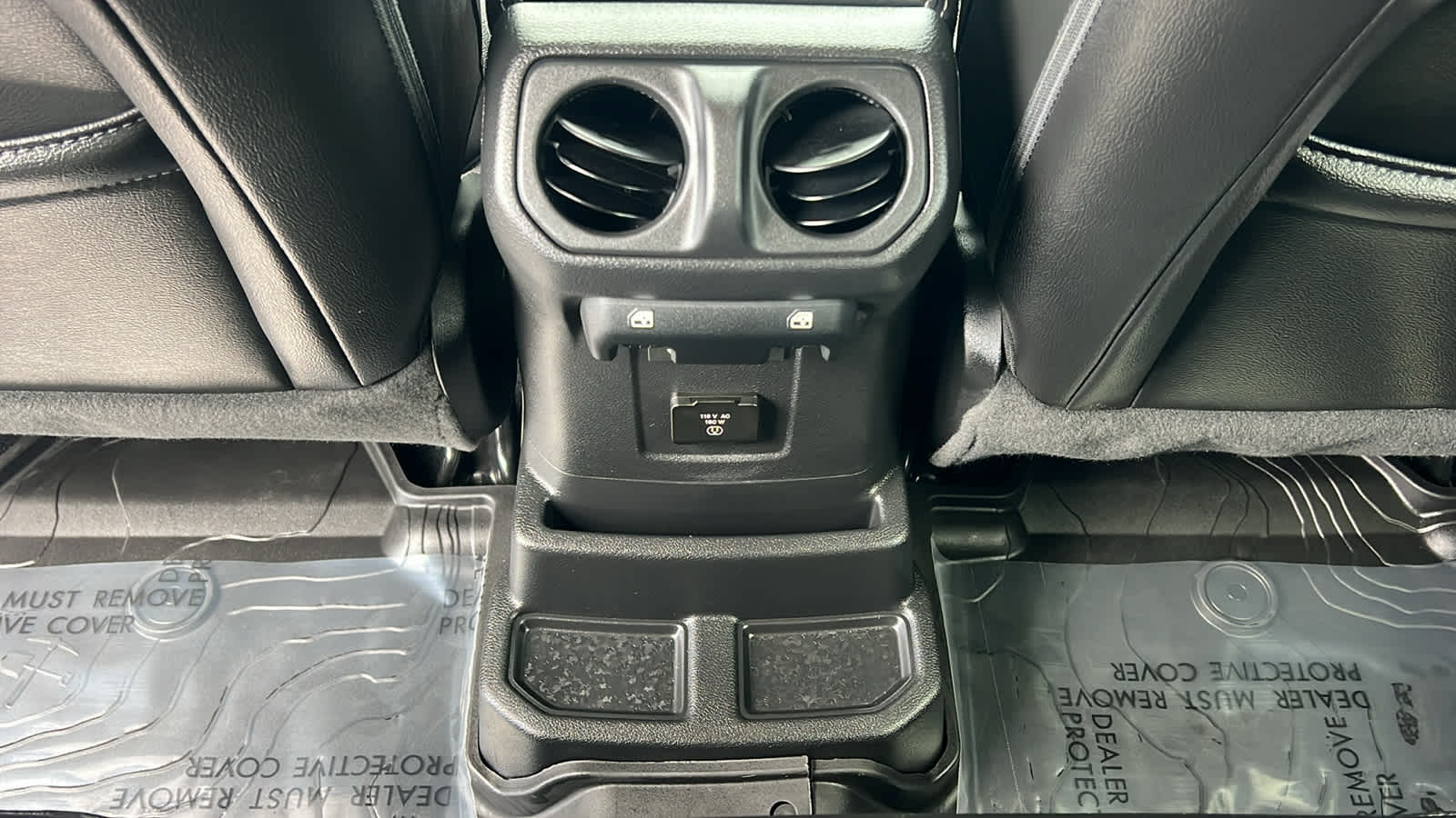 Thumbnail: 2022 Jeep Wrangler - 25