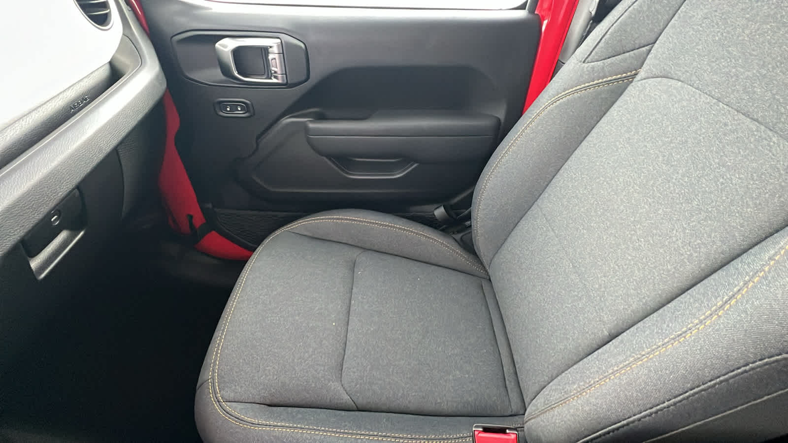 Thumbnail: 2025 Jeep Gladiator - 12