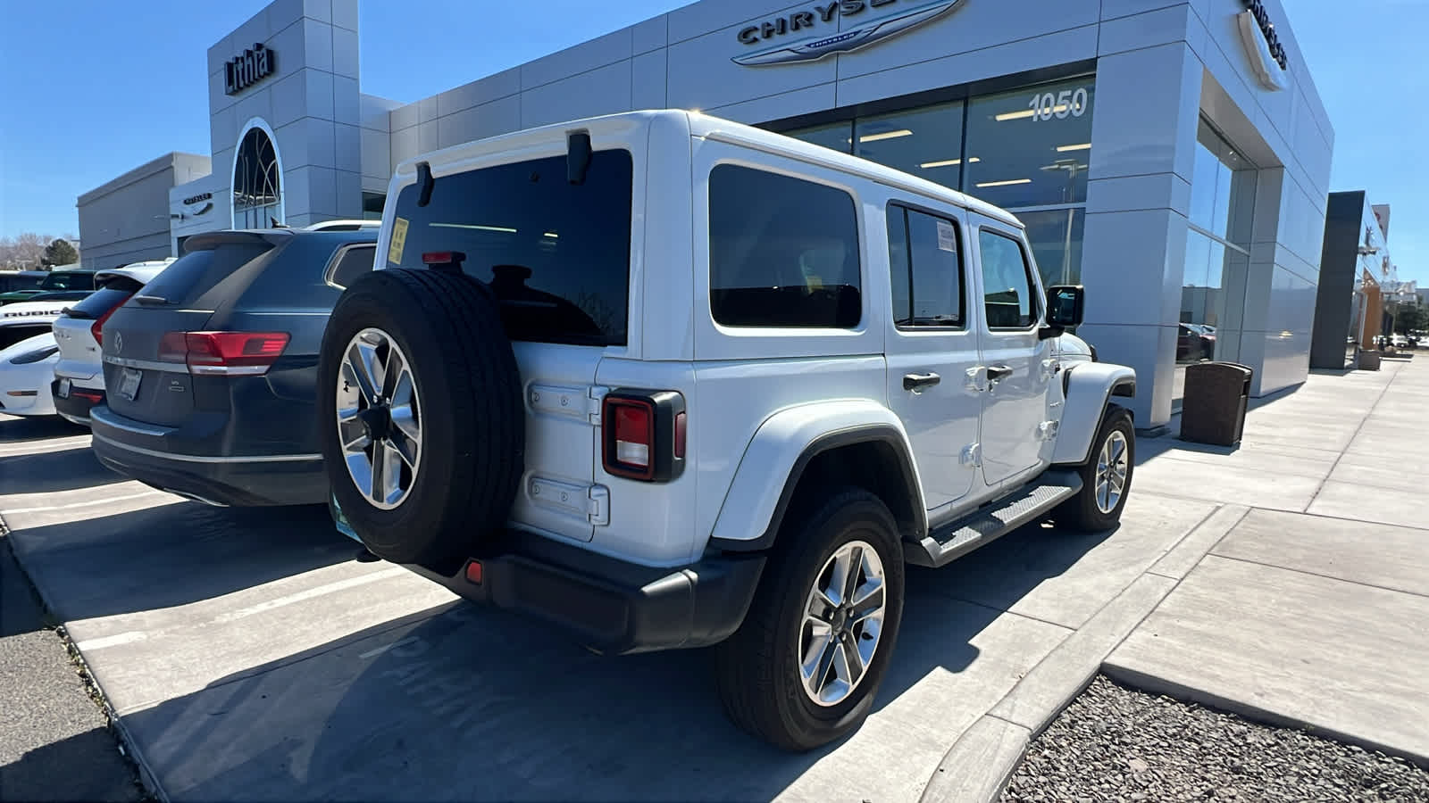 Thumbnail: 2022 Jeep Wrangler - 5