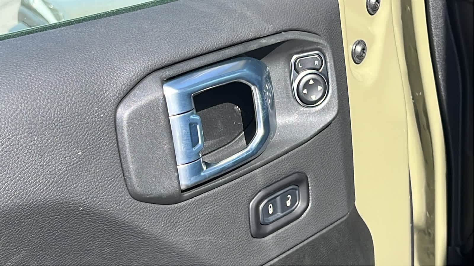 Thumbnail: 2026 Jeep Wrangler - 22