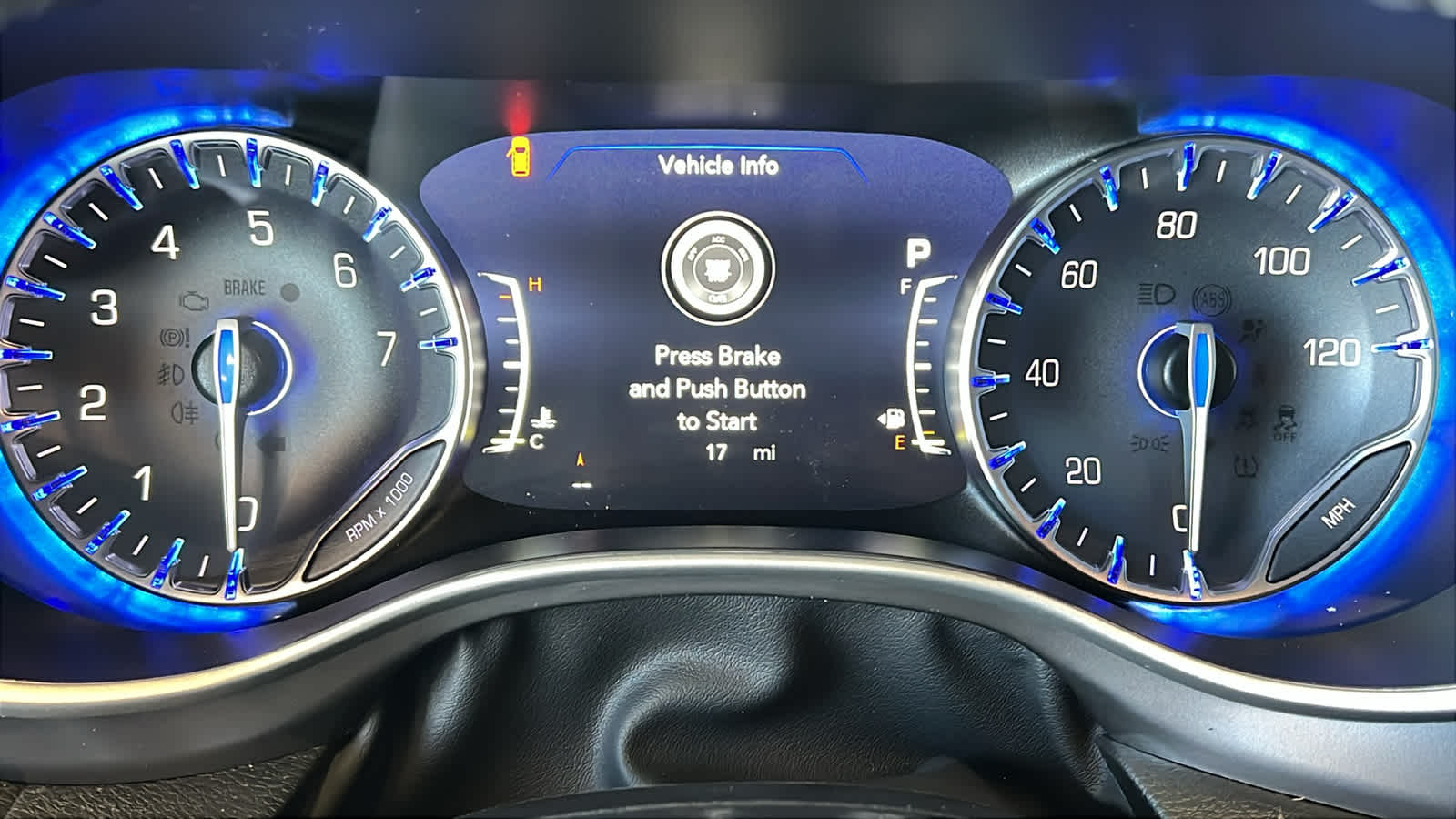 Thumbnail: 2026 Chrysler Pacifica - 21