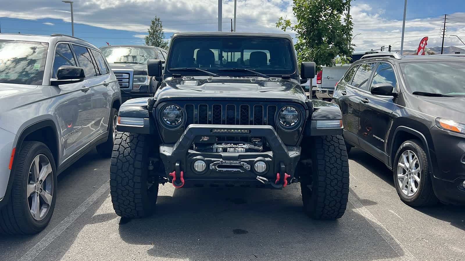 Thumbnail: 2020 Jeep Gladiator - 2