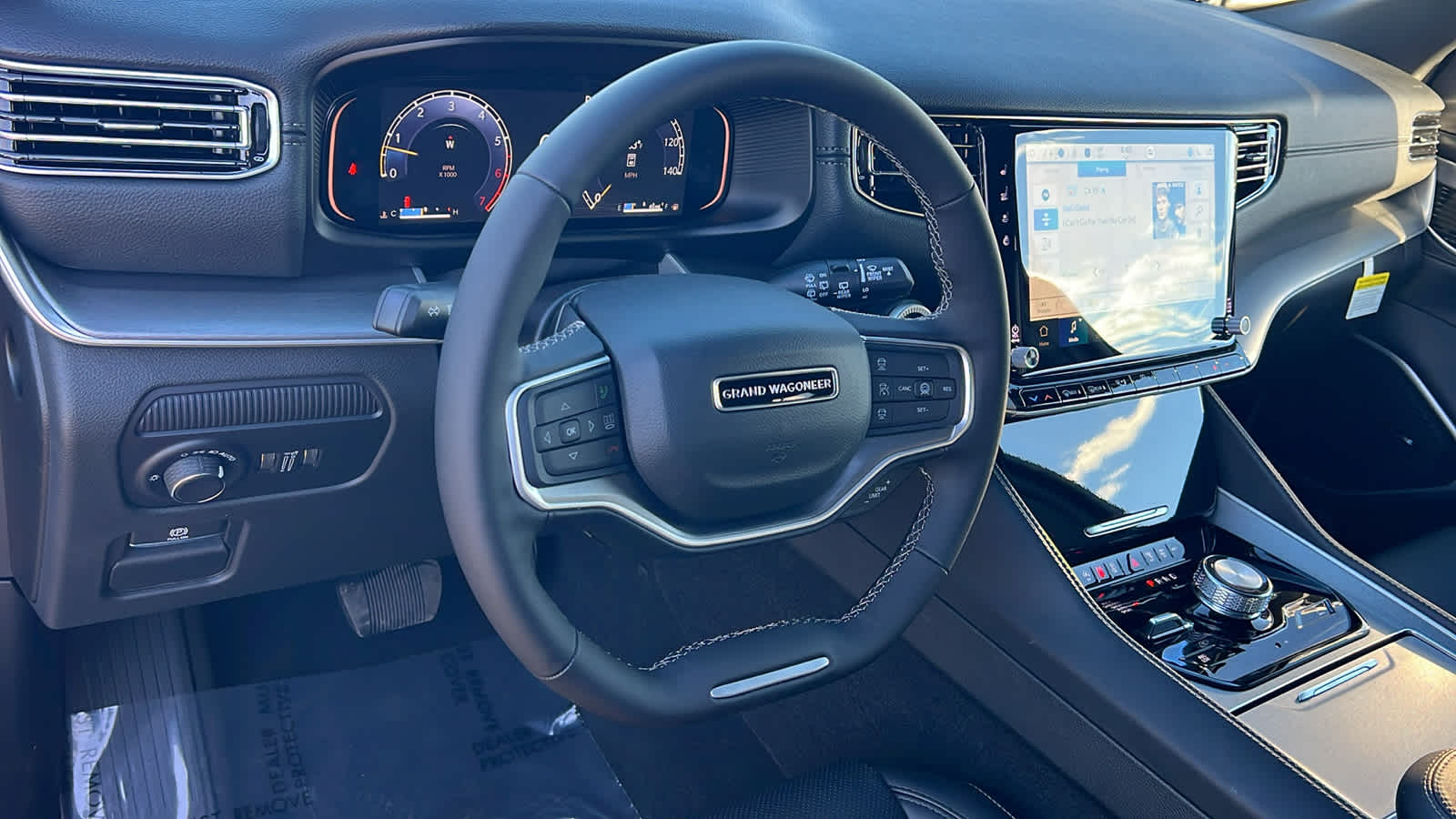 Thumbnail: 2026 Jeep Grand Wagoneer L - 10