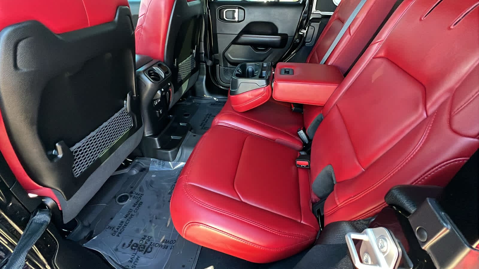 Thumbnail: 2024 Jeep Wrangler - 24