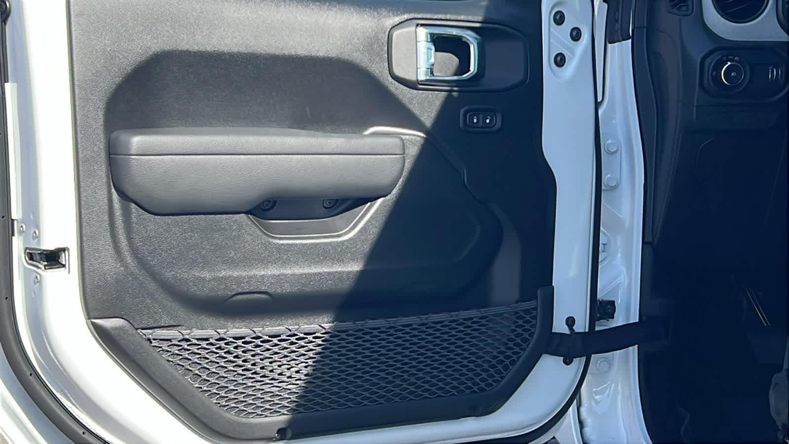 Thumbnail: 2026 Jeep Wrangler - 23