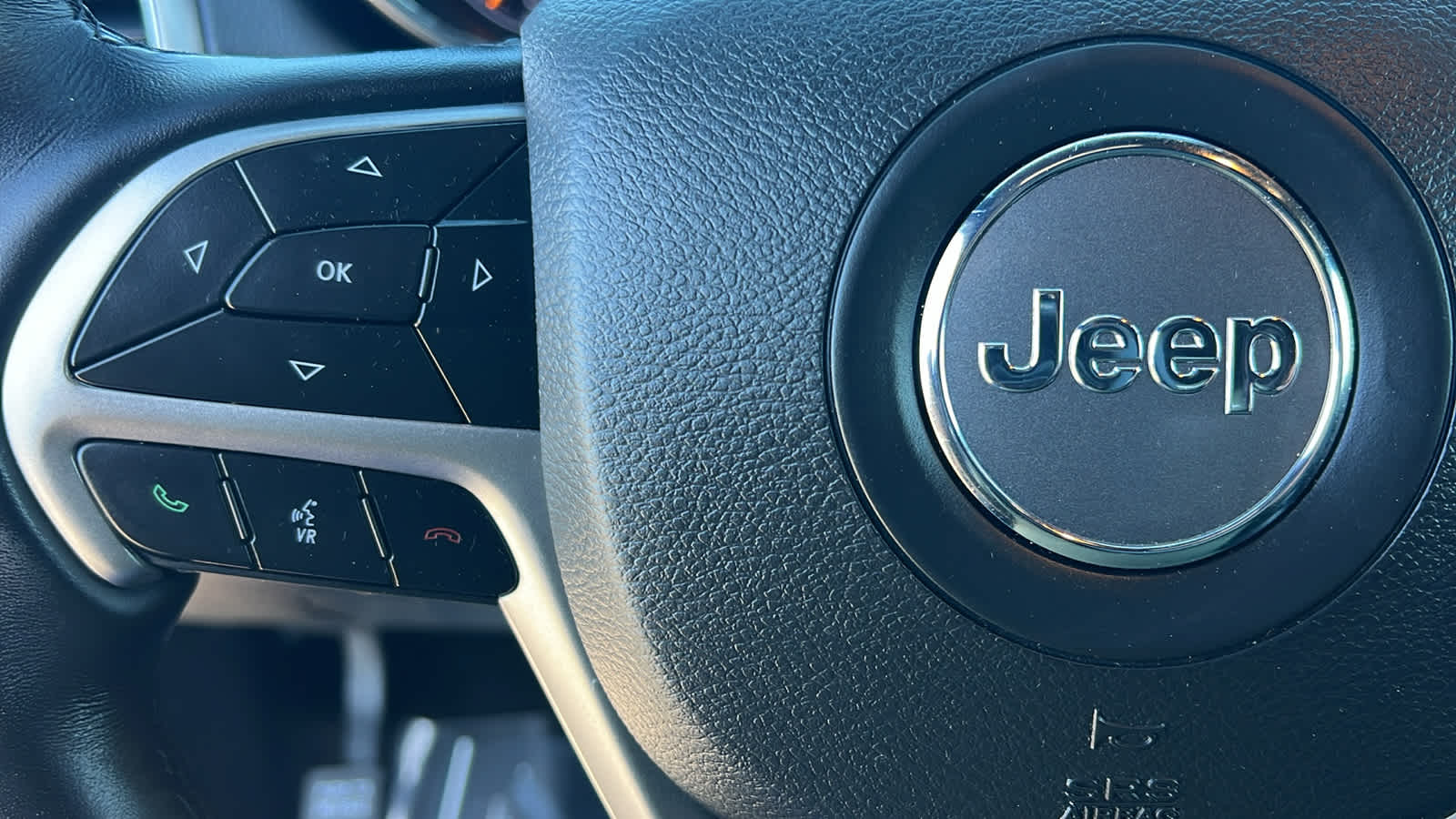 Thumbnail: 2022 Jeep Grand Cherokee - 18