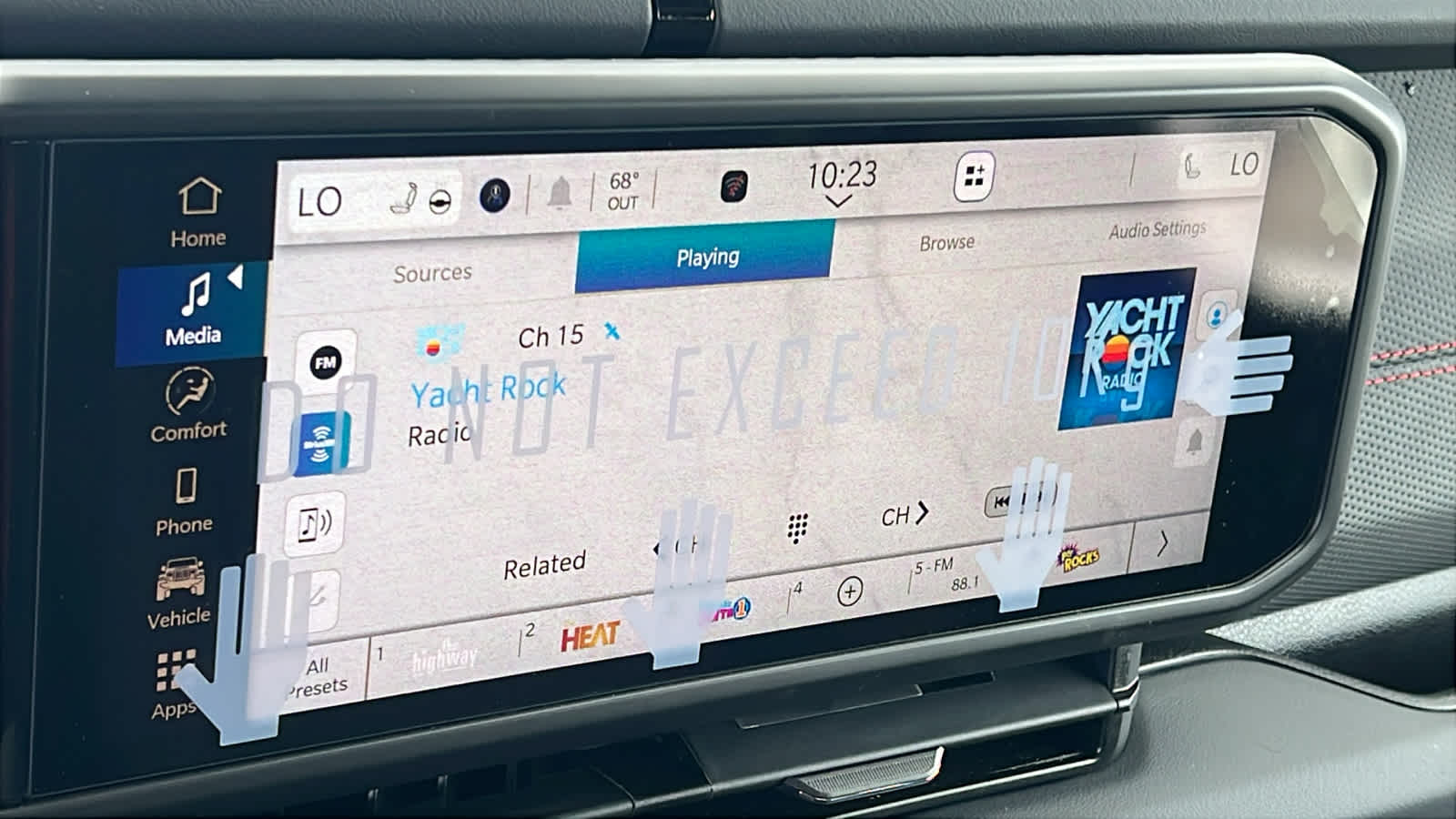 Thumbnail: 2026 Jeep Gladiator - 15