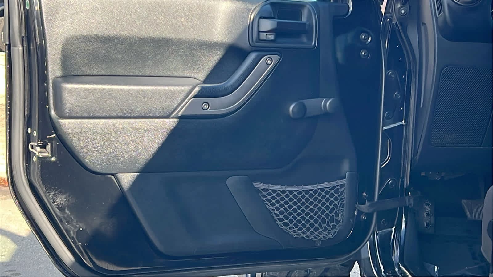 Thumbnail: 2018 Jeep Wrangler - 22