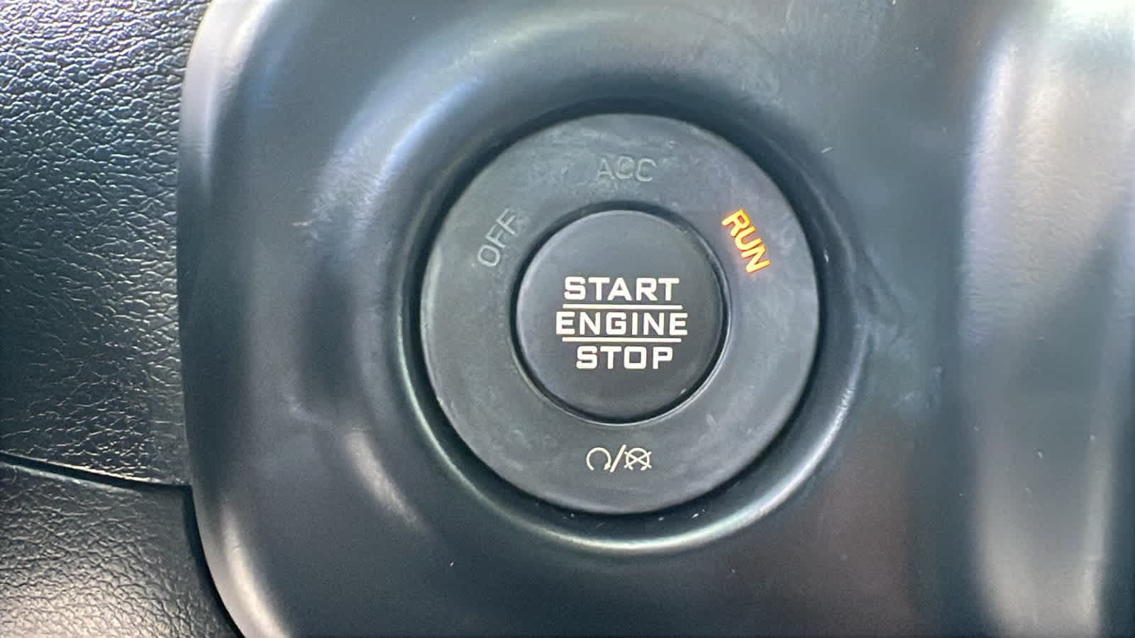 Thumbnail: 2023 Jeep Wrangler - 17