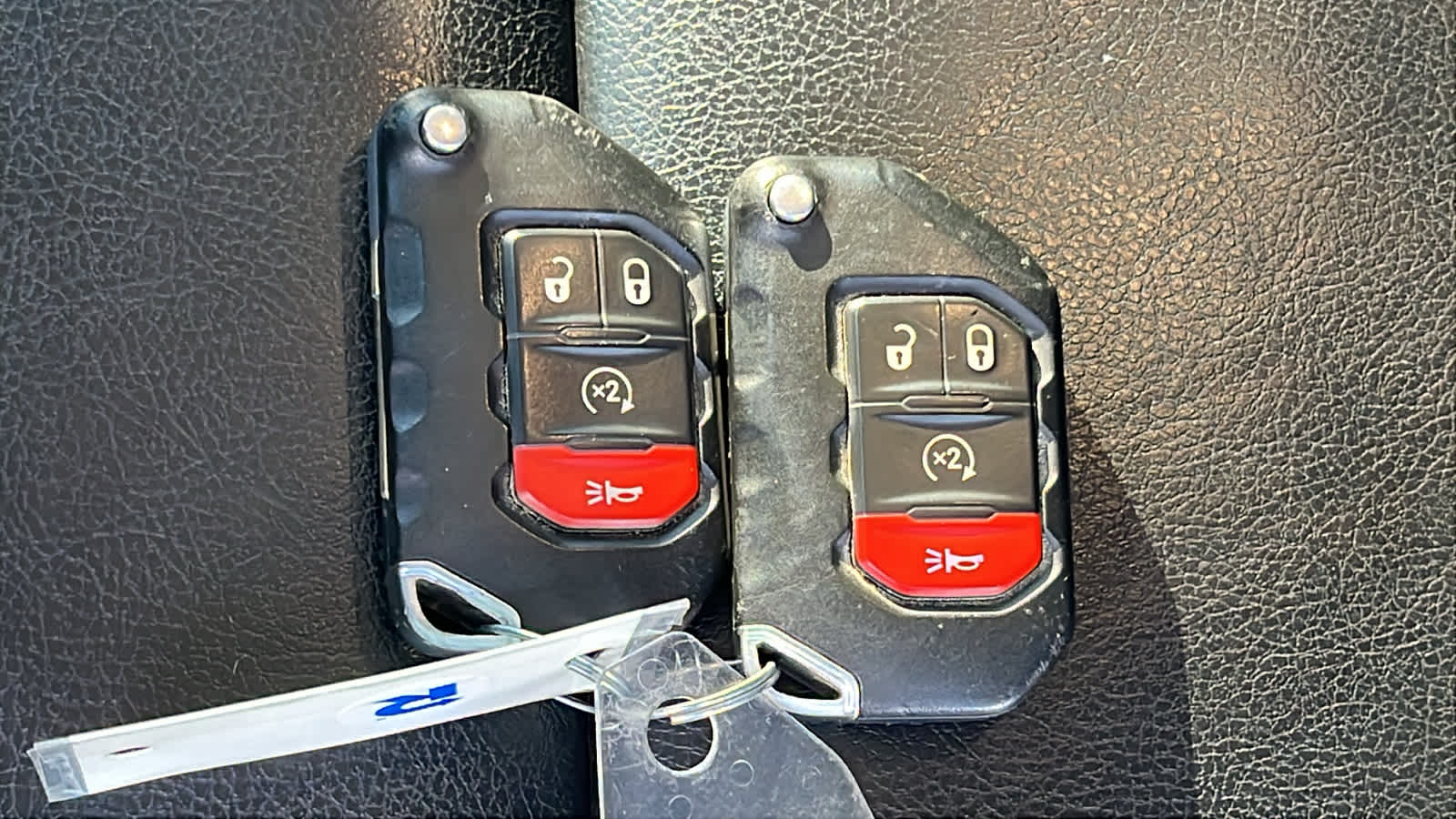 Thumbnail: 2021 Jeep Gladiator - 29