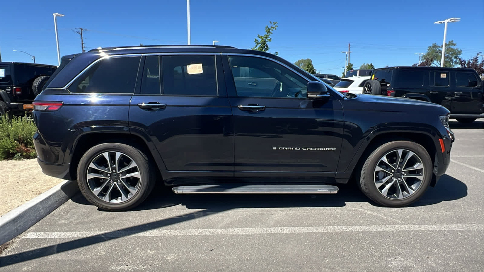 Thumbnail: 2023 Jeep Grand Cherokee - 5