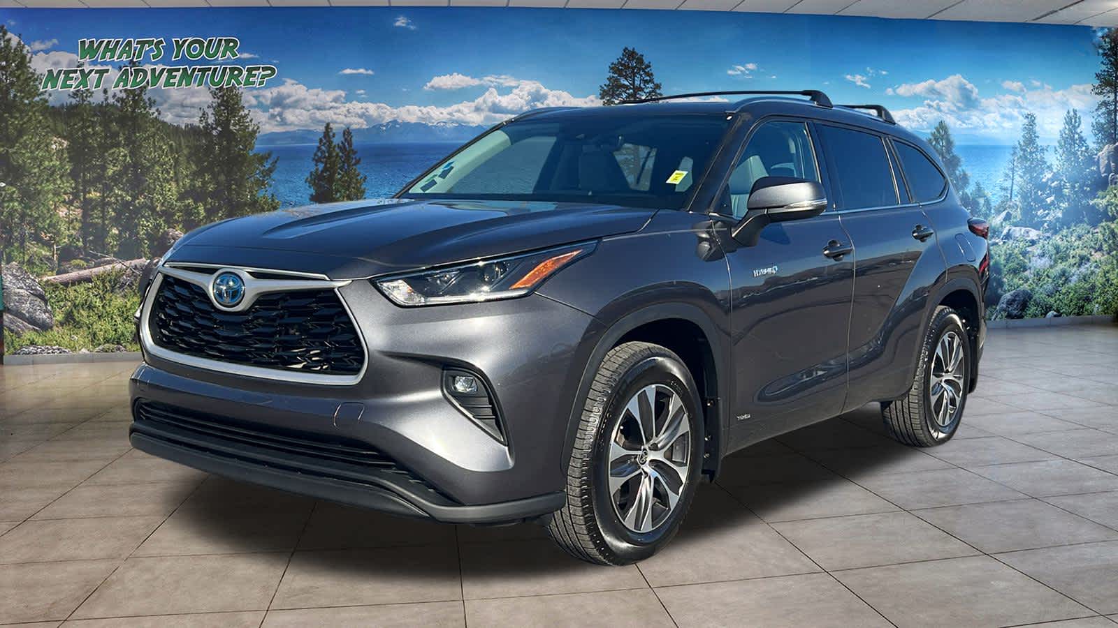 Thumbnail: 2021 Toyota Highlander - 1