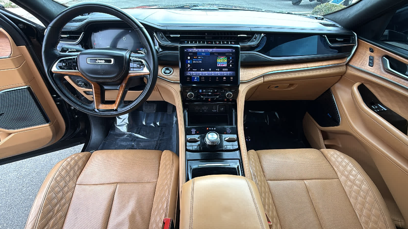 Thumbnail: 2022 Jeep Grand Cherokee - 26