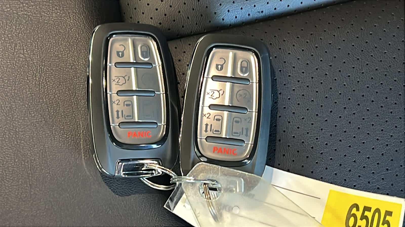 Thumbnail: 2026 Chrysler Pacifica - 29