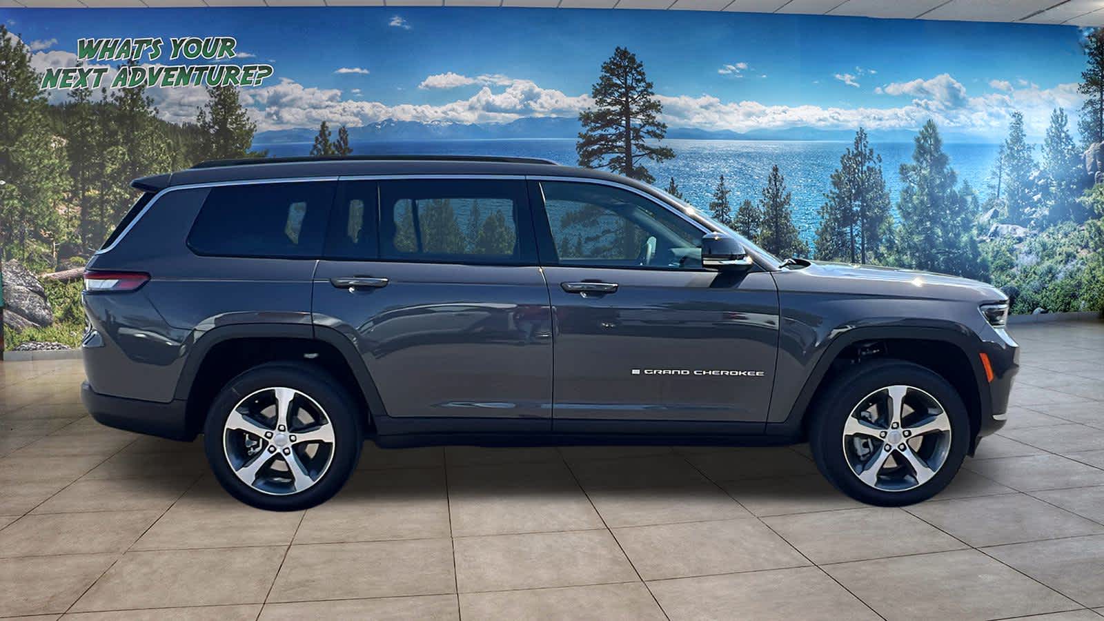 2025 Jeep Grand Cherokee Limited photo 4