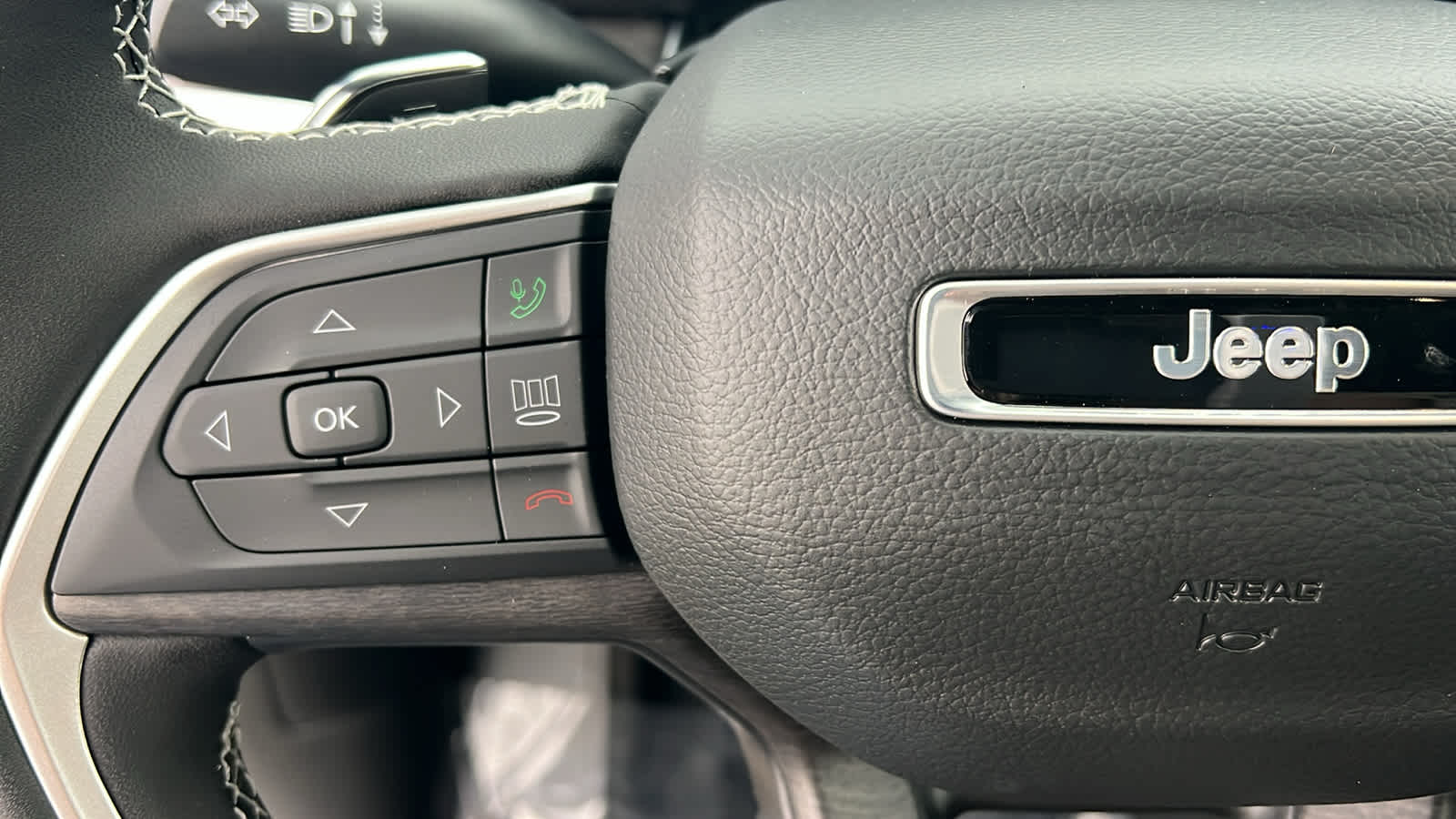 Thumbnail: 2025 Jeep Grand Cherokee - 19