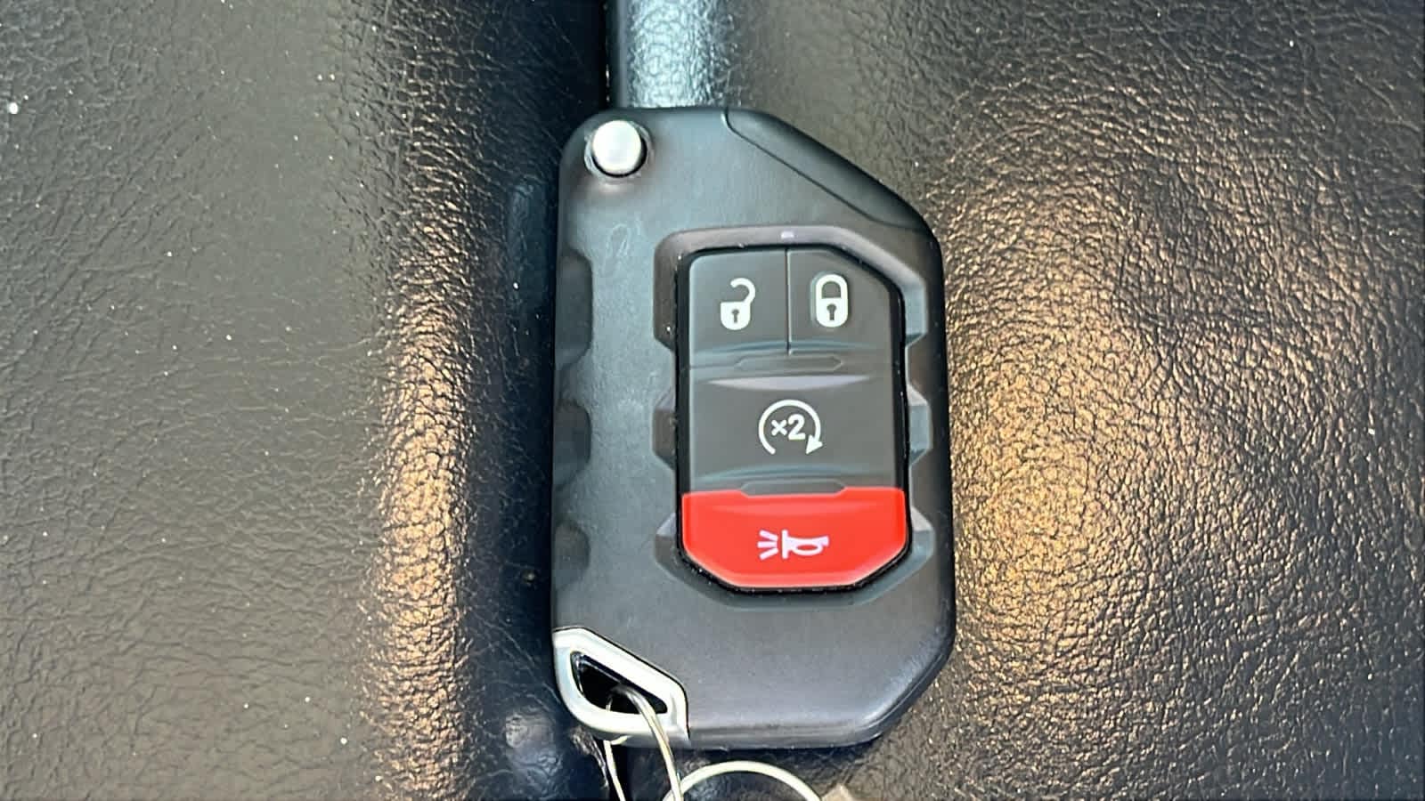Thumbnail: 2021 Jeep Wrangler - 29
