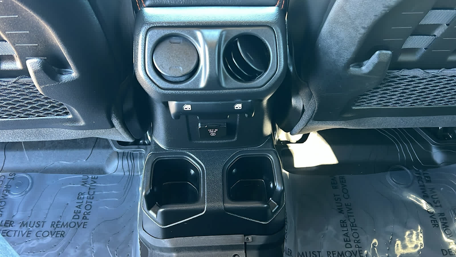 Thumbnail: 2022 Jeep Gladiator - 25