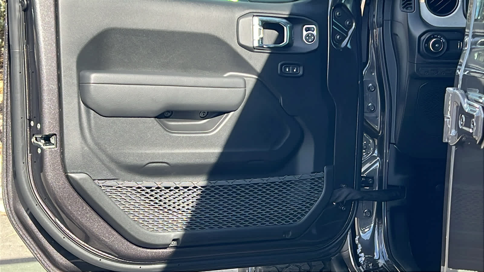 Thumbnail: 2026 Jeep Wrangler - 23