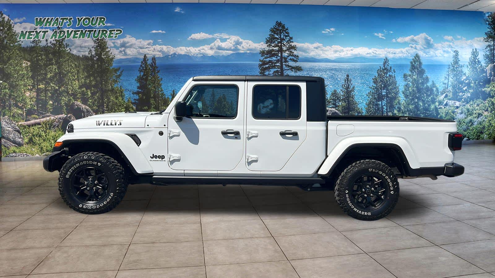Thumbnail: 2024 Jeep Gladiator - 8