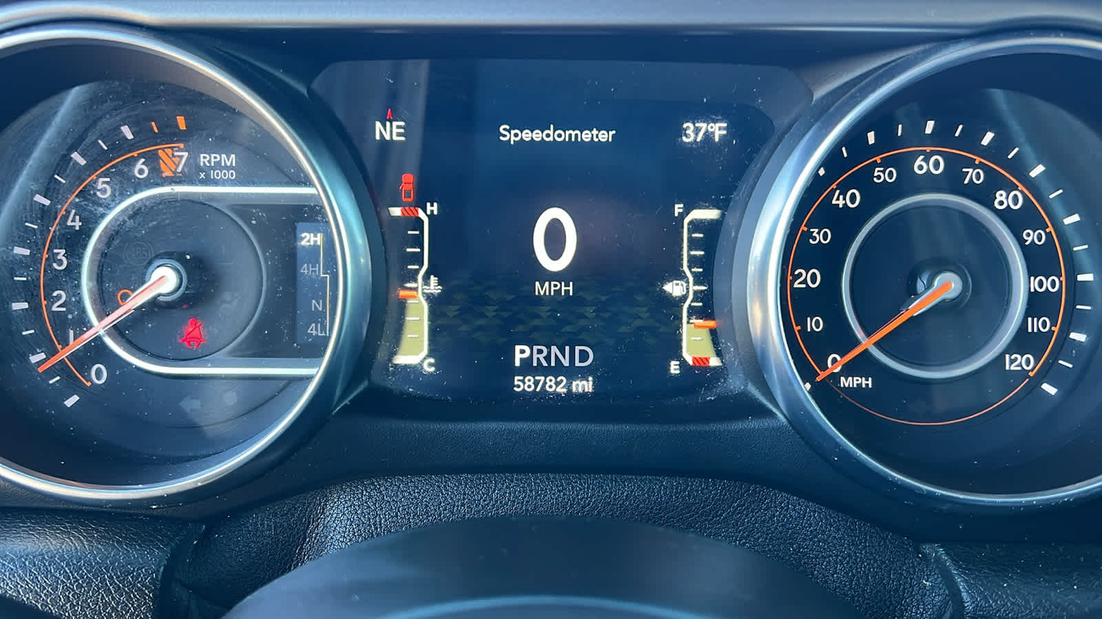 Thumbnail: 2020 Jeep Gladiator - 21