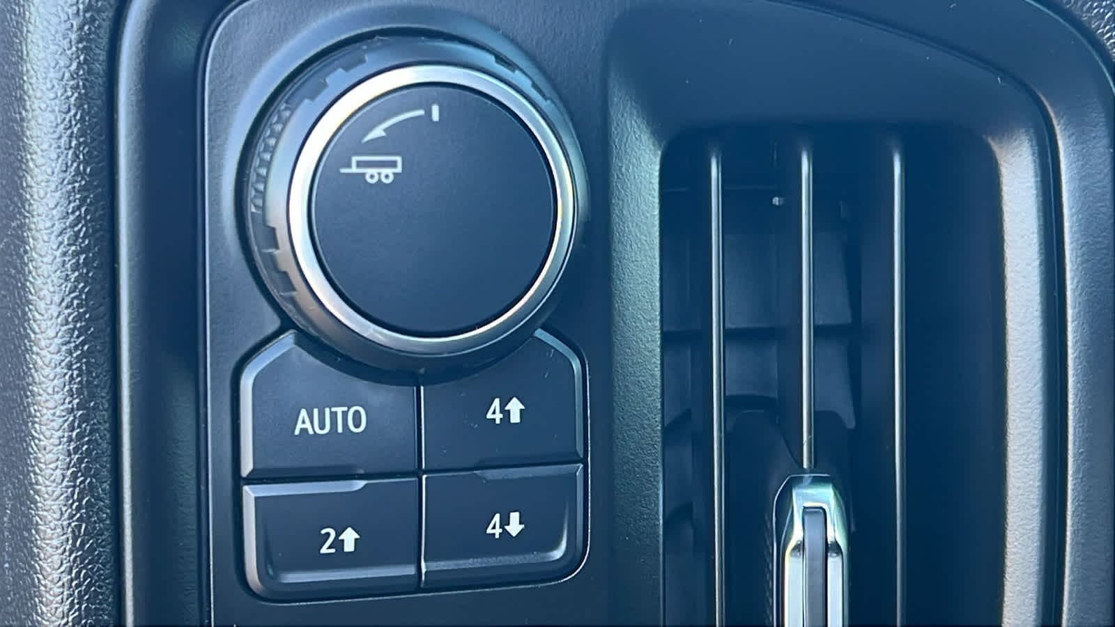 Thumbnail: 2024 Chevrolet Silverado 1500 - 31