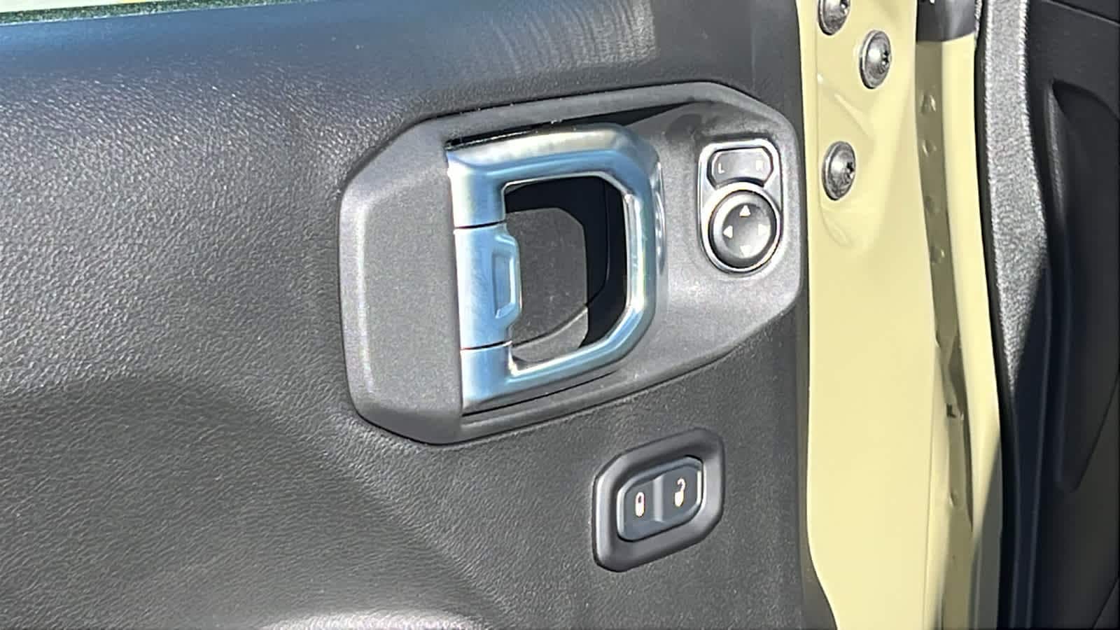 Thumbnail: 2026 Jeep Wrangler - 23