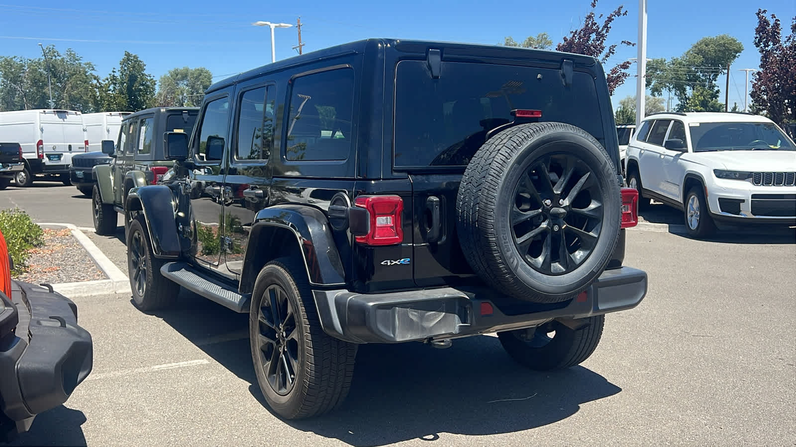 Thumbnail: 2021 Jeep Wrangler - 7