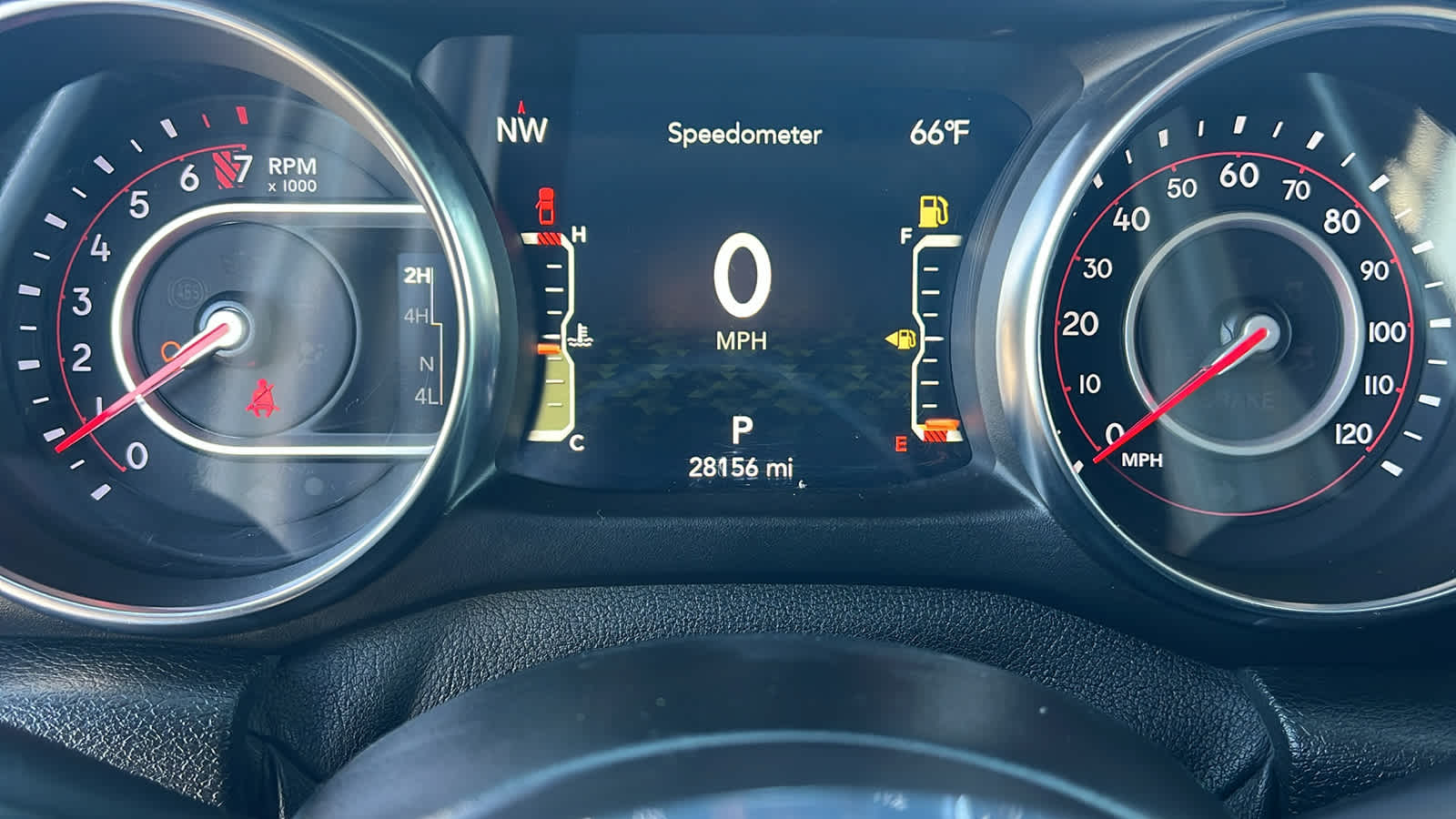 Thumbnail: 2021 Jeep Gladiator - 21