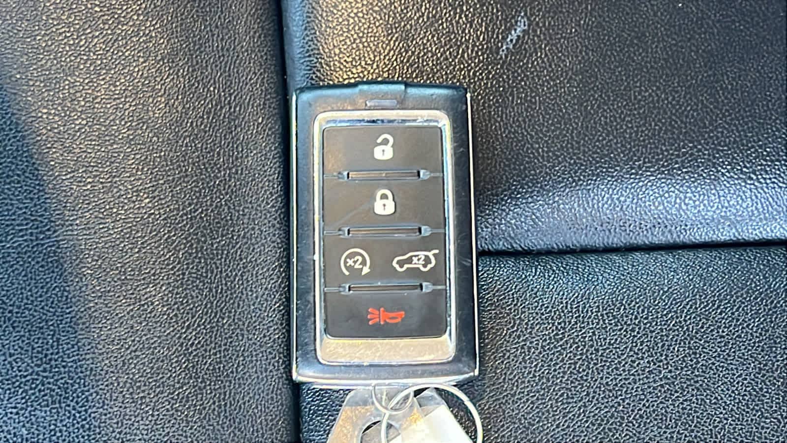 Thumbnail: 2023 Jeep Grand Cherokee - 29