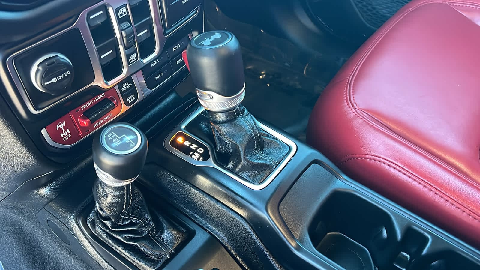 Thumbnail: 2024 Jeep Wrangler - 13